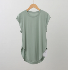 women athletic T-shirt