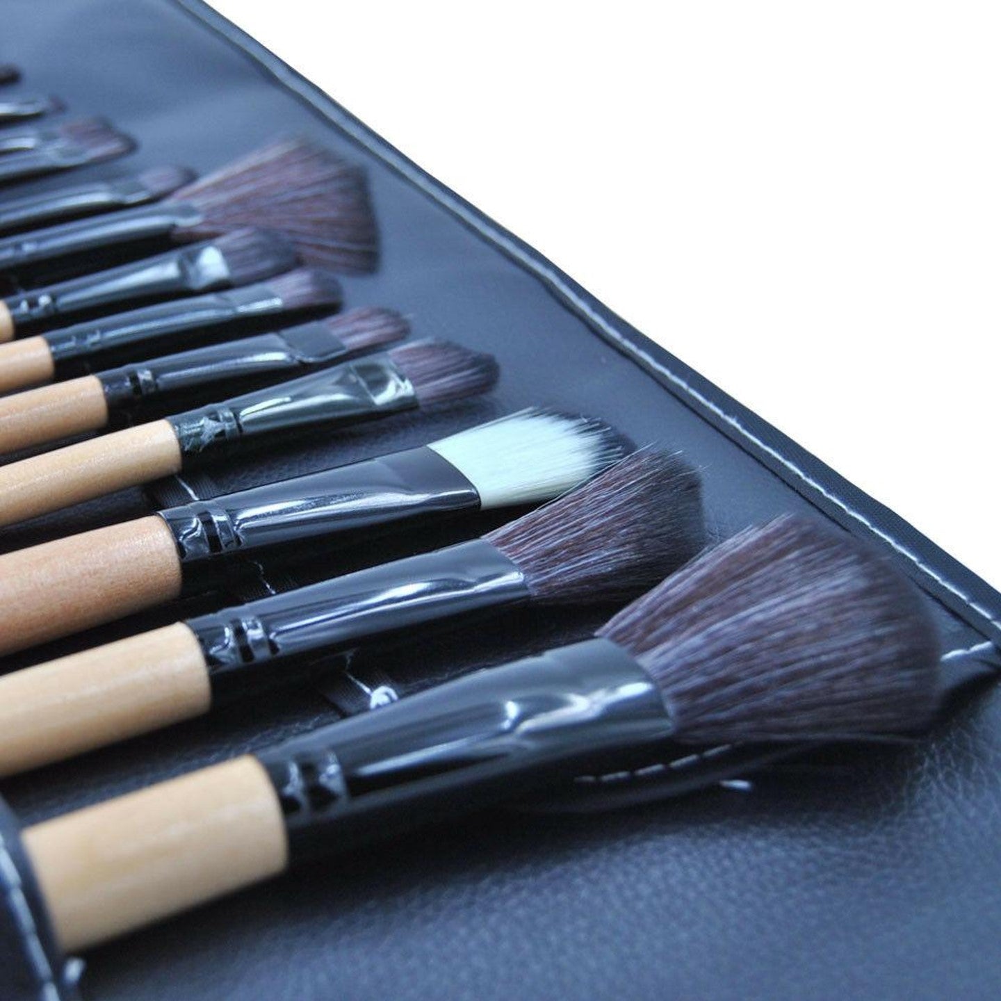 18 Pcs Makeup Brushes Set Powder Foundation Eyeshadow Brushes